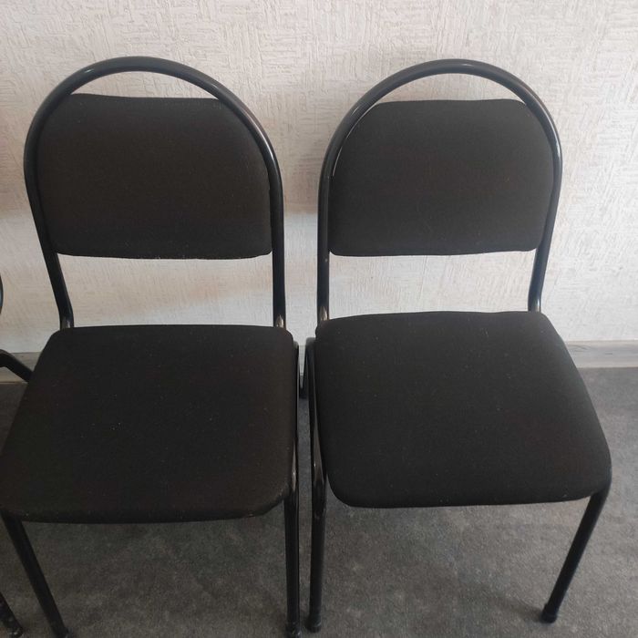 Продам кресло и стулья