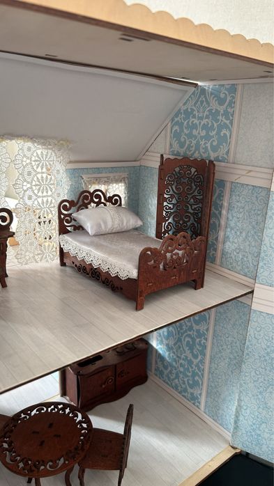 Домик кукольный