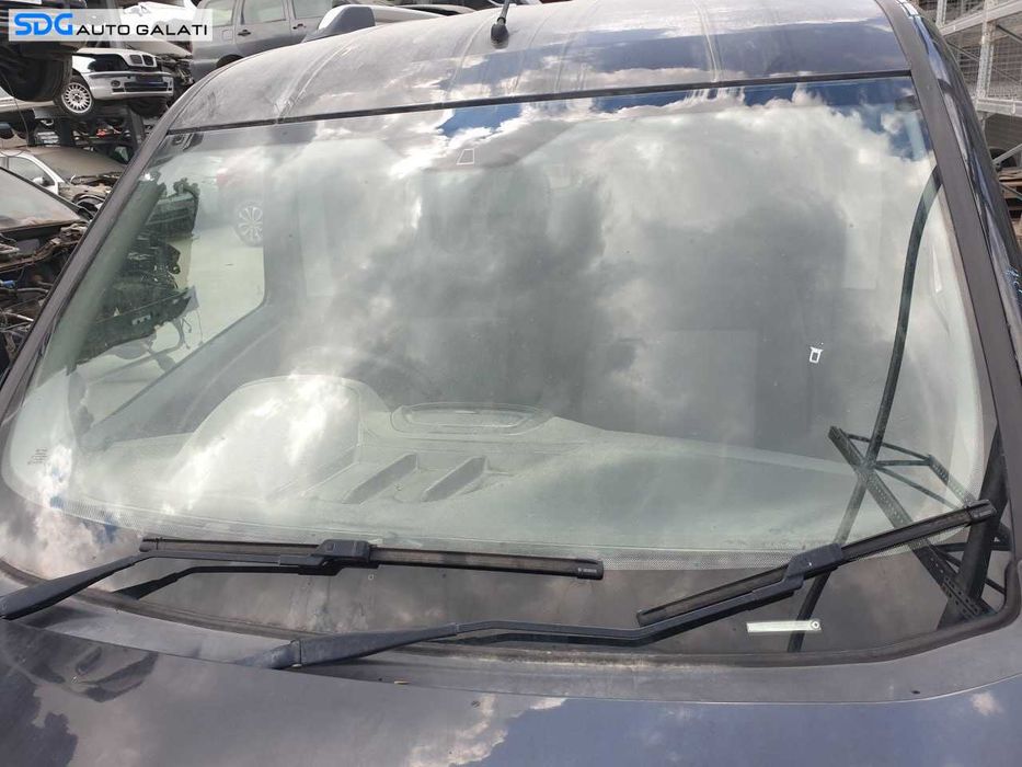 Parbriz Geam Sticla Model Simplu Fara Senzor Ploaie Lumini Fiat Doblo 2 2009 - 2015 (Fisura) [Q4811]