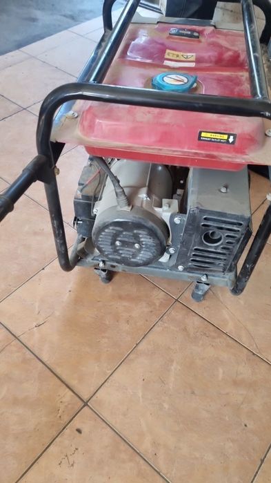 Generator 6kw li sotiladi