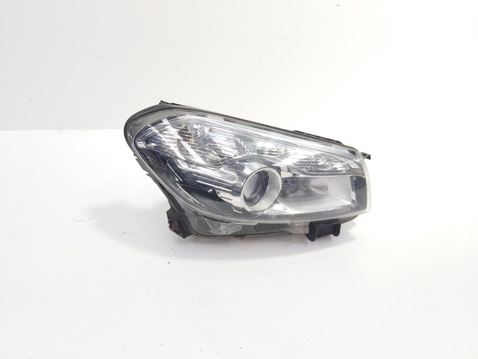 Far dreapta cu lupa si xenon, cod 26010-BR61A, Nissan Qashqai facelift, volan pe stanga