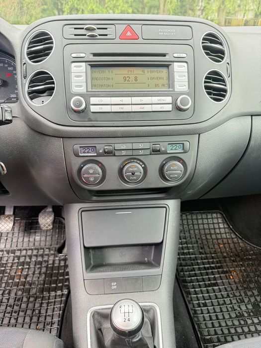 Vw Golf 5 plus /137.000 km reali/carte service/2007/1,6 bnz 105 cp