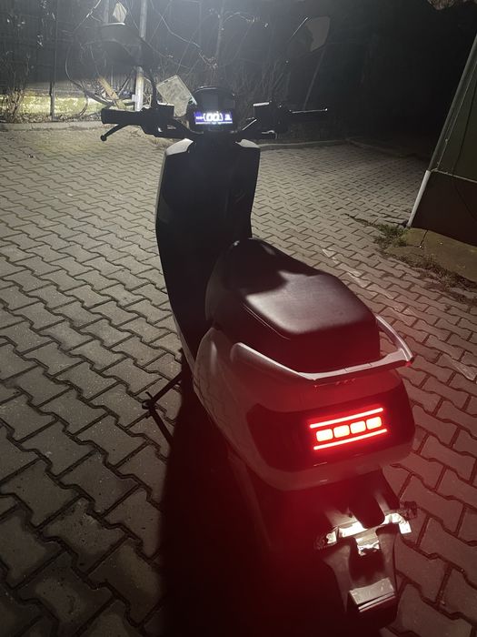 Moped L1e Scuter Electric