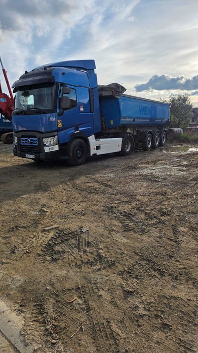 Cap tractor cu bena