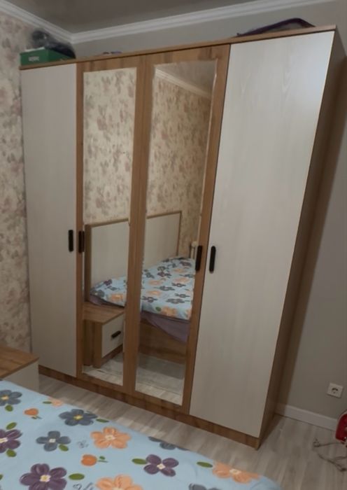 Продам срочно спальный гарнитур