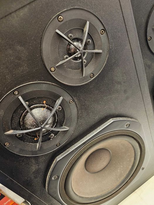 Fisher SME280 2 x 80W 8ohm three way speaker system