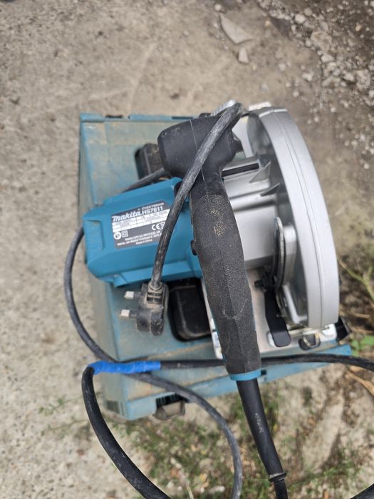 Circular makita HS7611
