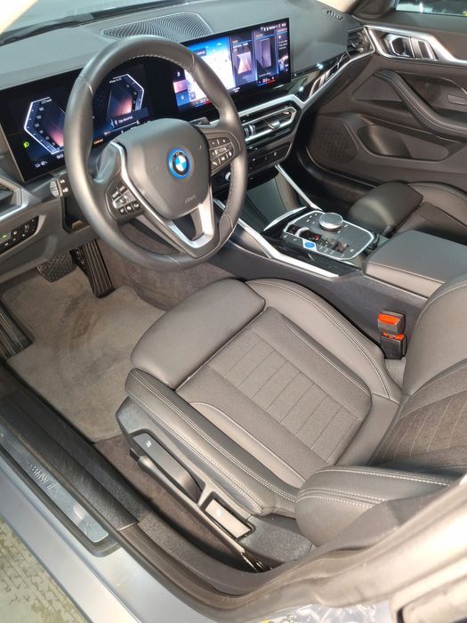 BMW i4 2023 — imagine 5