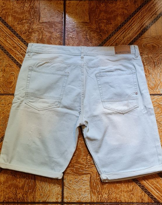 Blugi scurti terranova marimea 50