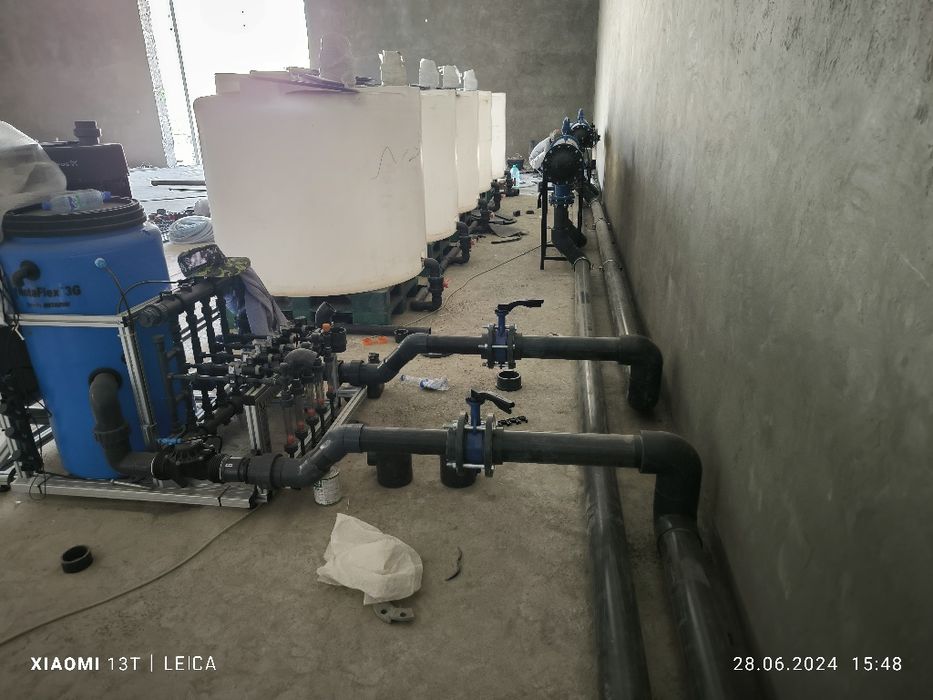 Сантехник,  30 лет стажа.