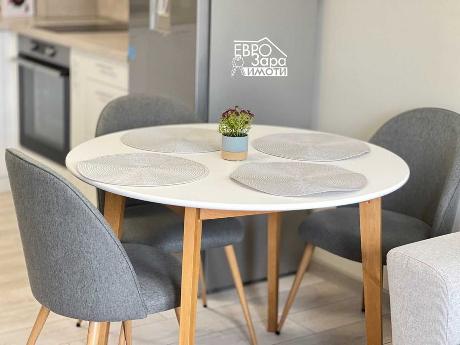 Дава се под наем Тристаен апартамент в Стара Загора, Била - 120 кв.м за 510 € - Снимка #1