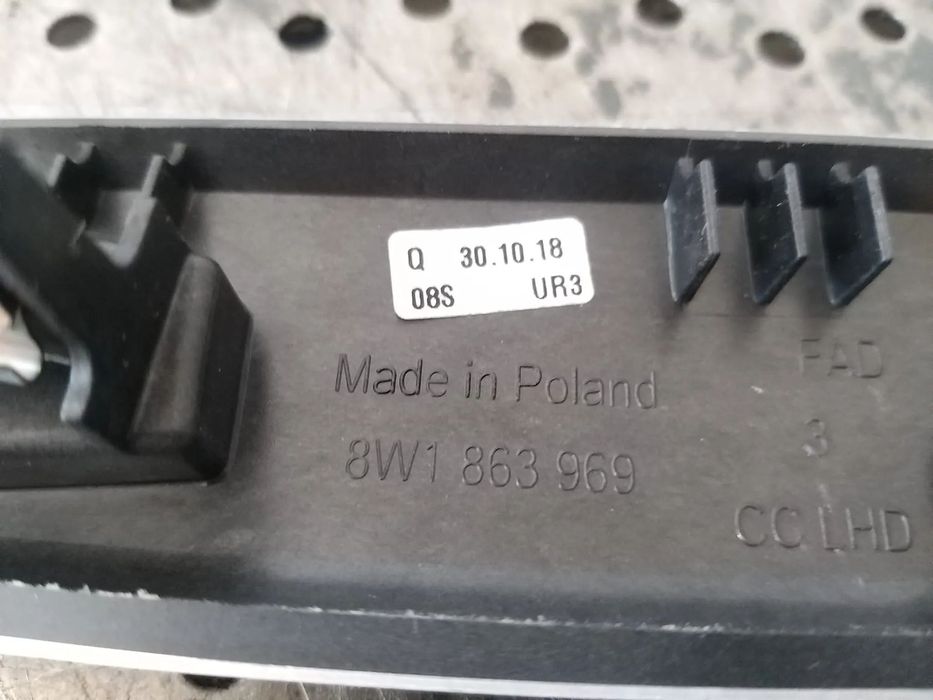 Ornament consola centrala audi a4 b9 8w 8w1863969