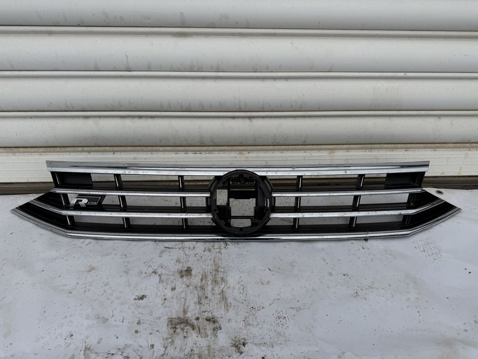 Решетка за VW Passat 8 (2014-2023)
