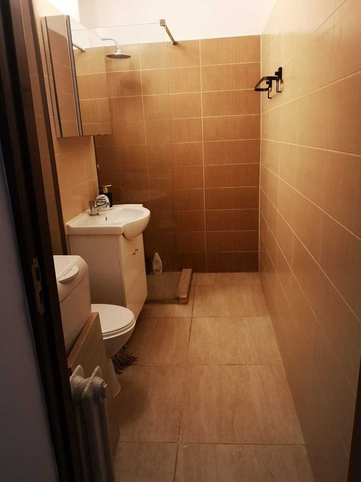 Inchiriez apartament cu 1 camera in Confectii