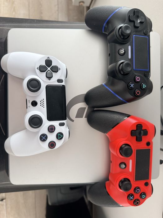 PS 4 ca nou cu Garantie+3 manete+Volan cu pedale+3 jocuri(GTA5,GT,NFS)
