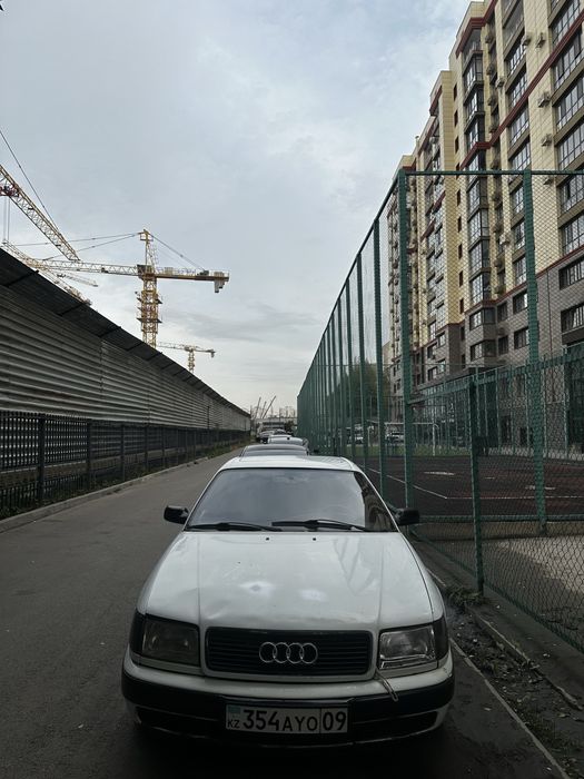 Продам Ауди 100 с4