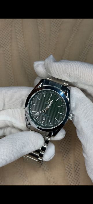 Omega Seamaster Aqua Terra 150M с эффектным зеленым циферблатом.