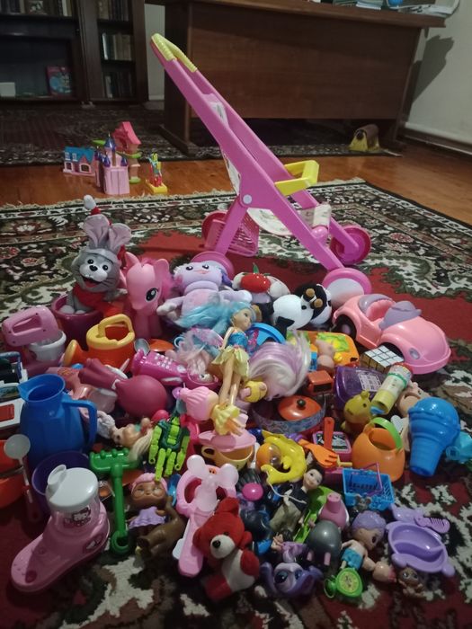 Игрушки  разные за всё 1500