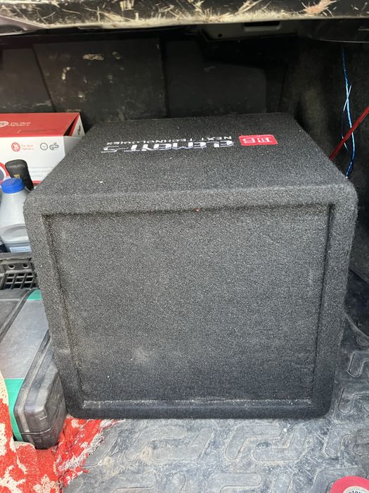 Продам саббуфер!