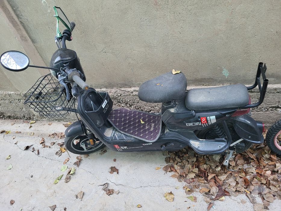 Скутер велосипеды.