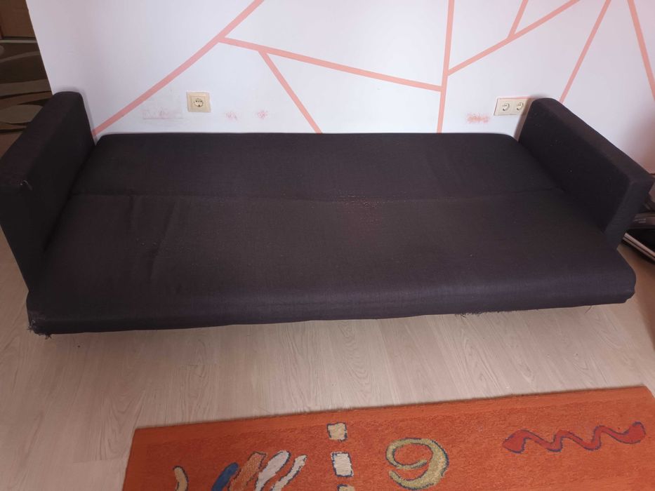 Vand canapea stare buna