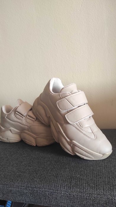 Дамски маратонки ( сникърси)