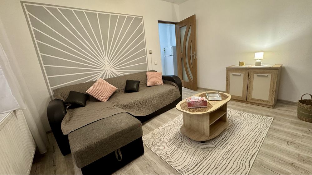 Inchiriez apartament in Hunedoara, Micro 7,str. Trandafirilor