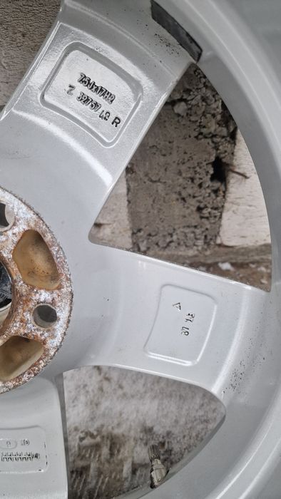 Jante 17 BMW X1 F48, X2 F39 cu anvelope iarnă Bridegestone Blizzak