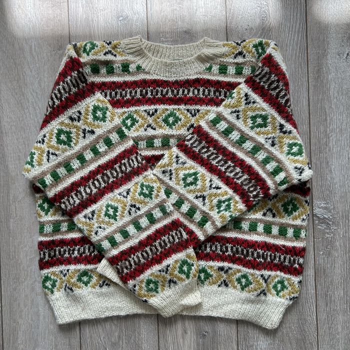 Свитер шерсть 100%