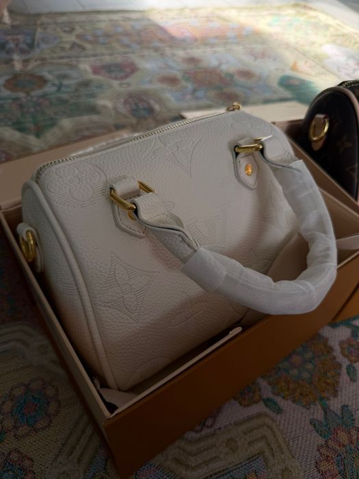 Сумочки Louis Vuitton