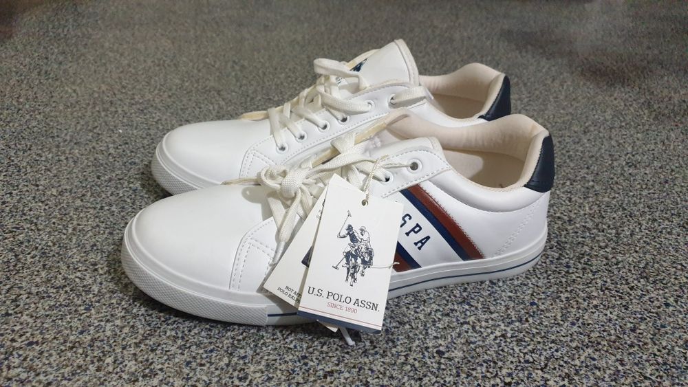 Кроссовки мужские