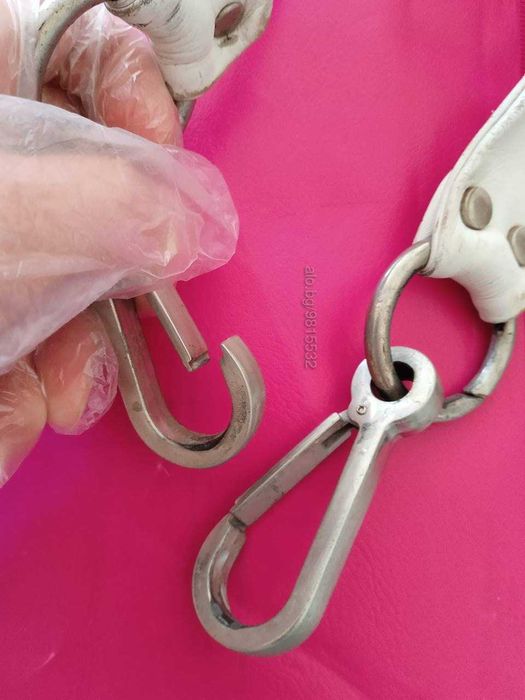 Карабинер с халка 2 броя и Презрамка 1,25 м.