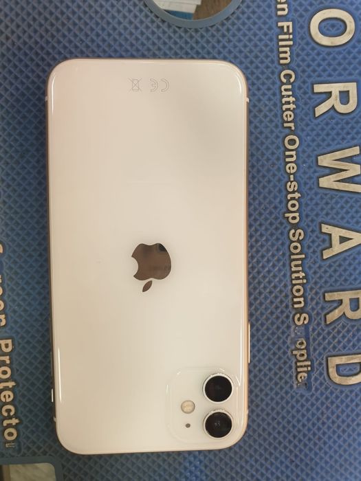 Обмен айфон 11 в хорошем состояни или продаю обмен на айфон  11 про