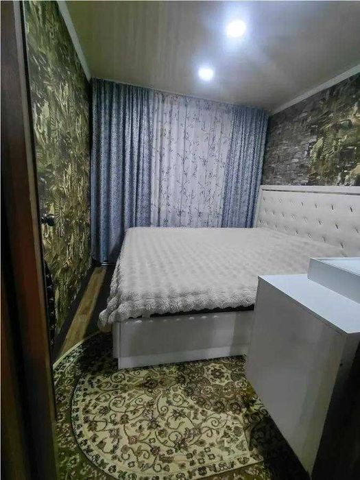 Продам 3 комн квартиру на 7 мкр