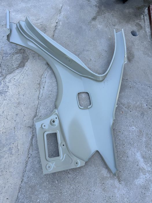 Aripă dreapta spate vw jetta.