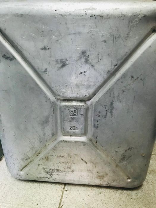 Продам канистру.
