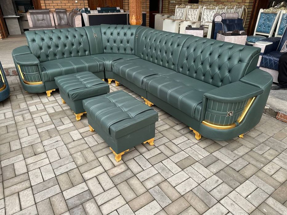 Мягкий диван, угалок , Мебел