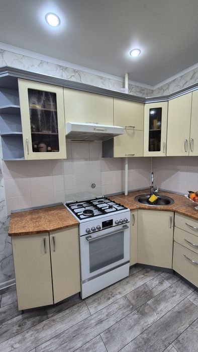 Кухонный гарнитур!!!