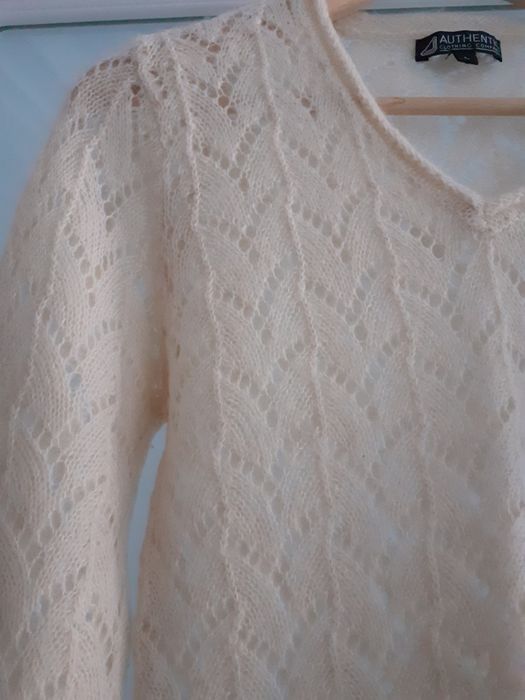 Pulover din mohair și lână, culoarea naturală a lânii