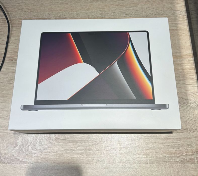 MacBook Pro 16 m1pro 32/512
