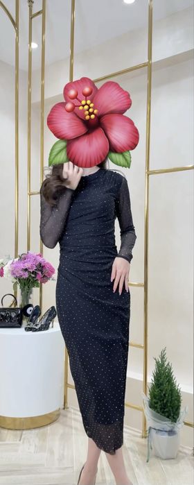 Платье вечернее, со стразами.