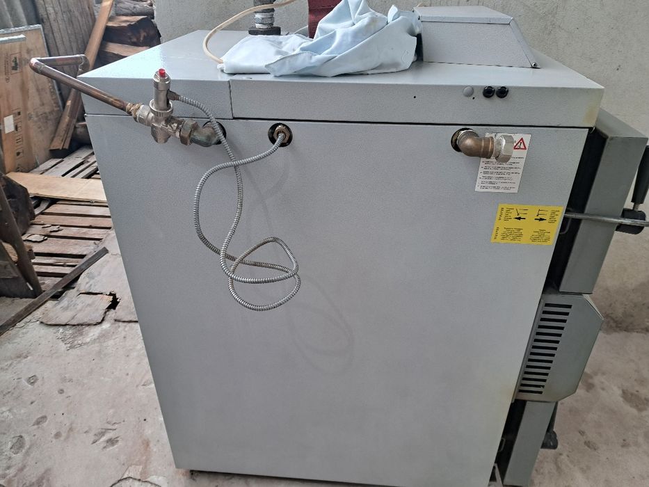 Vând cazan de lemne Vigas 25kw