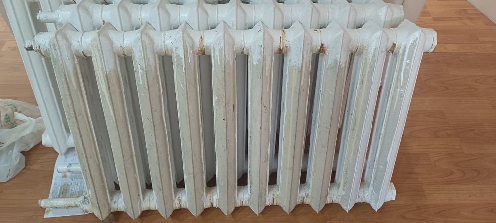 Продам чугунные батареи по 800 тенге