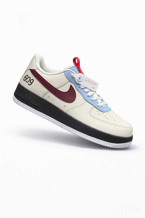 Кроссовки Nike Air Force 1 Low, размеры от 36 до 45.