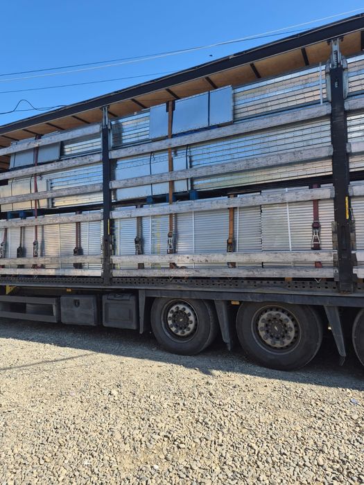 Vând rafturi metalice zincate galvanizate