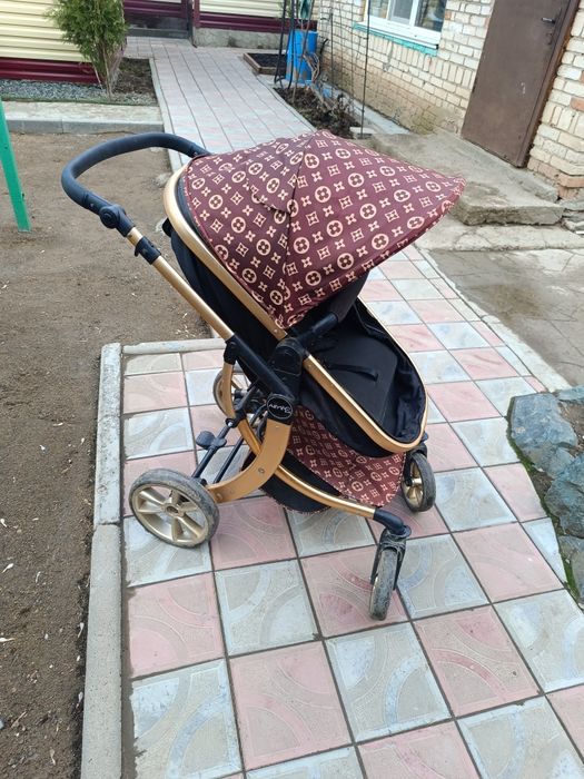 Продам коляску зима лето