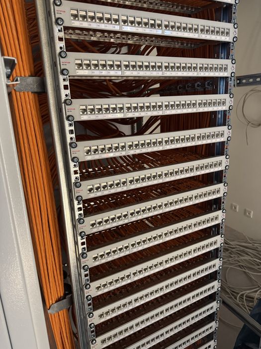 Electrician Autorizat-Intervenții rapide/Reparații/Instalații