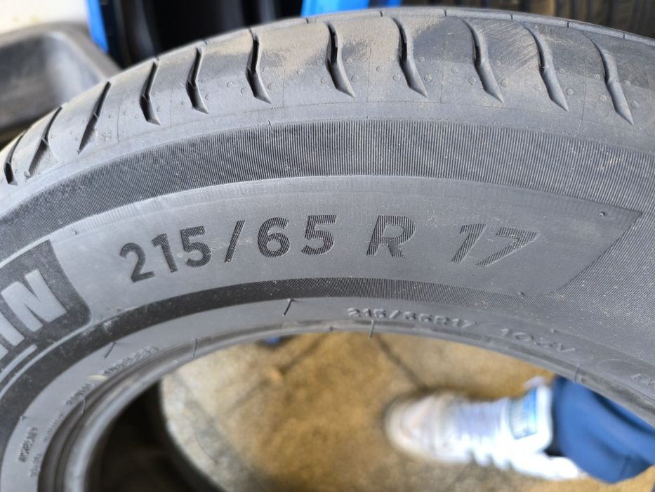 215 65 17 Michelin 4бр.