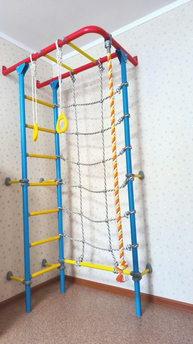Детская шведская стенка