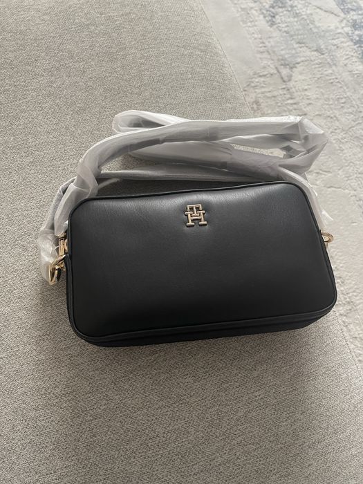 Продам сумку женскую Tommy Hilfiger